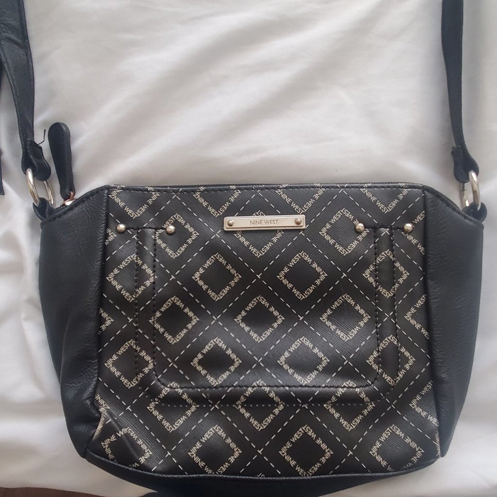 NINE WEST BLACK CROSSBODY BAG